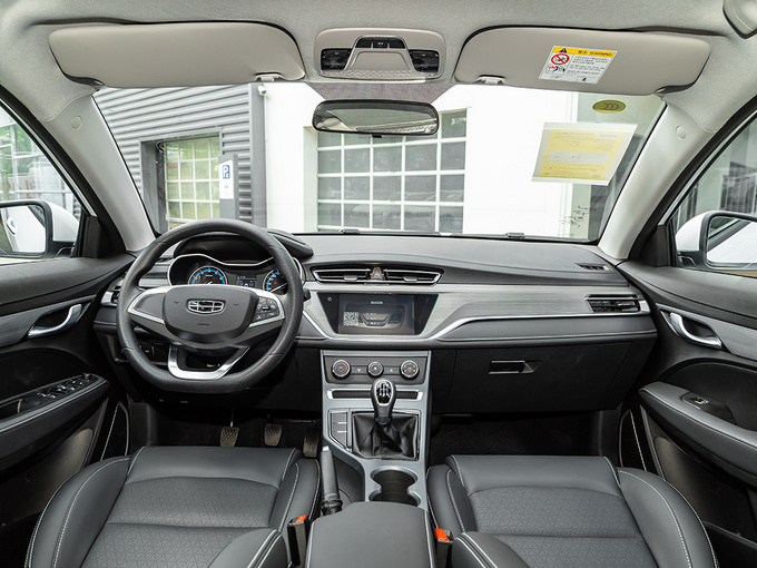 吉利汽车  UP 1.5L 大中控全景