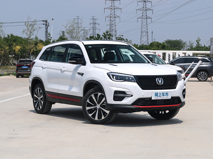 长安汽车  荣耀百万版 280T 右前正45度