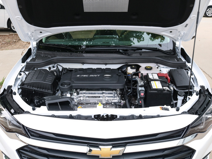 雪佛兰（国产）  320 发动机舱