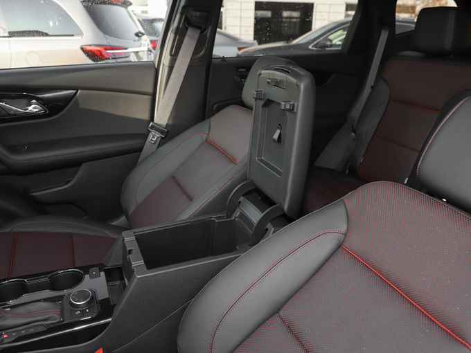 雪佛兰（国产）  轻混 650T RS 四驱 5座