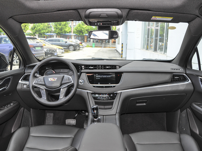 凯迪拉克(国产)  2.0T 大中控全景