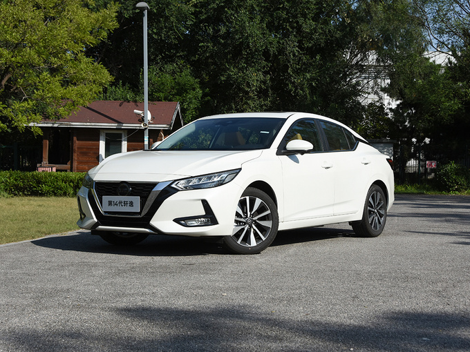 东风日产  1.6L TOP 左前正45度