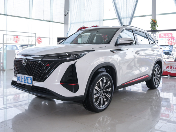 长安汽车  第二代 2.0T 自动尊贵型 左前正45度