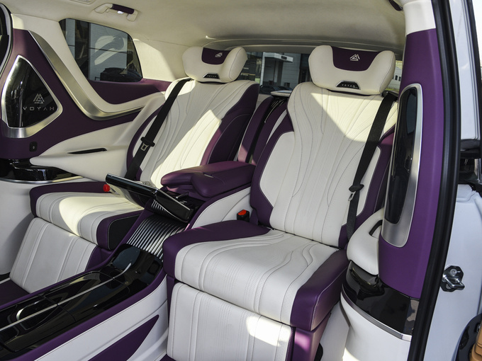 岚图   第二排座椅