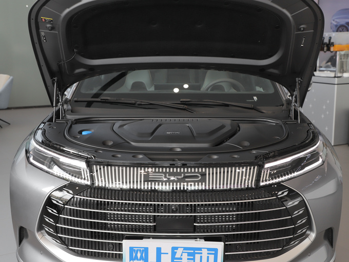 比亚迪  DM-i 100KM