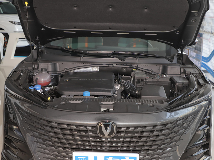 长安UNI  第二代 1.5T 运动版