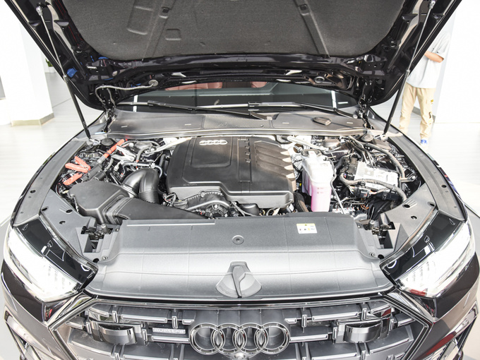 上汽奥迪  45 TFSI quattro S-line