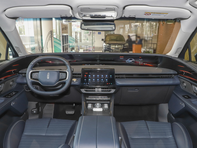 长安林肯  2.0T 大中控全景