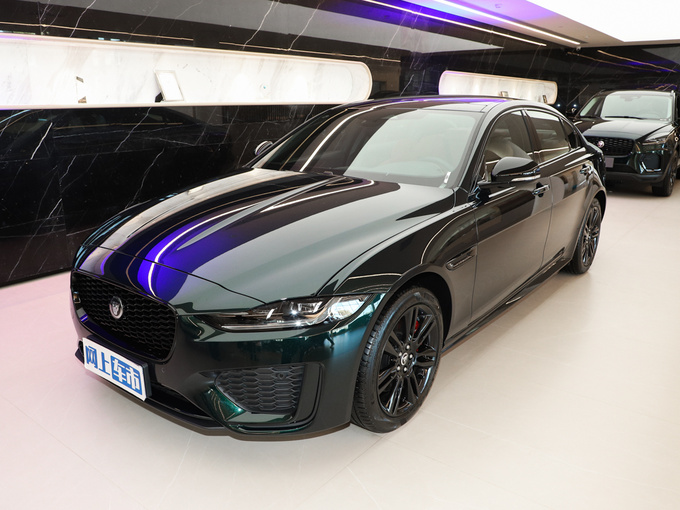 奇瑞捷豹路虎  2.0T 250PS R-DYNAMIC