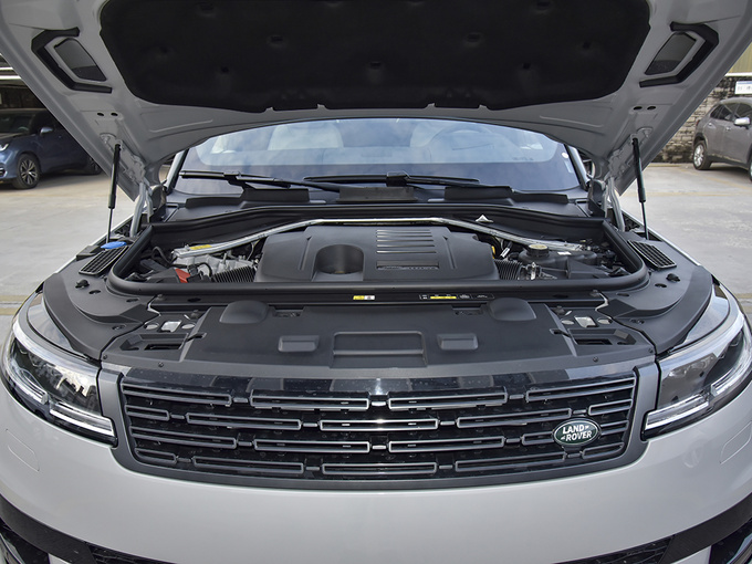 路虎  400PS Dynamic