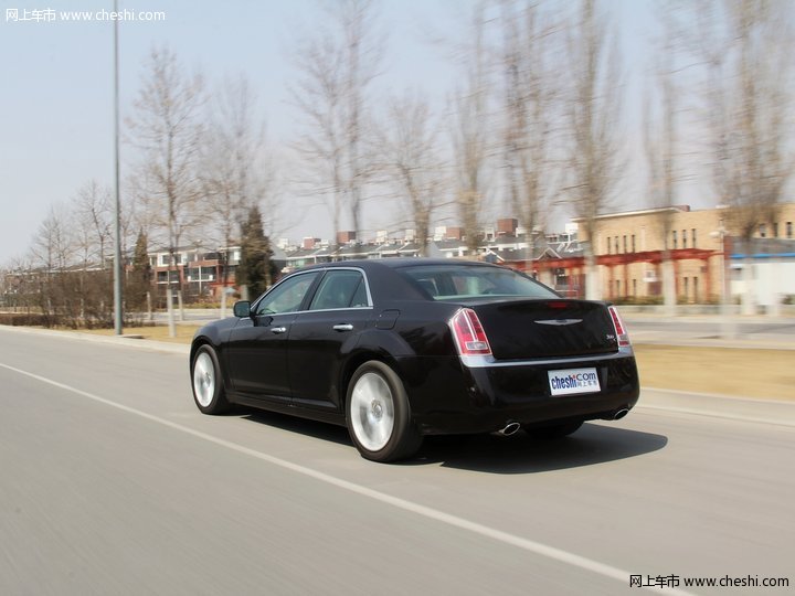 300c(进口) 2013款 克莱斯勒300c图片