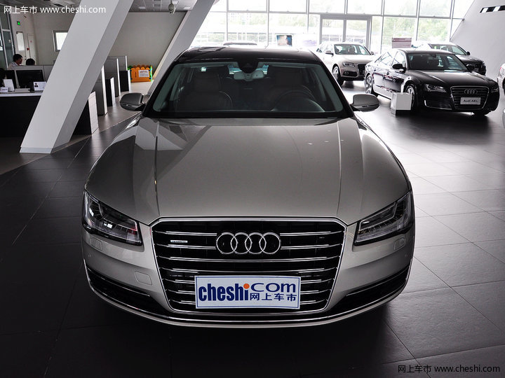 奥迪A8L外观图