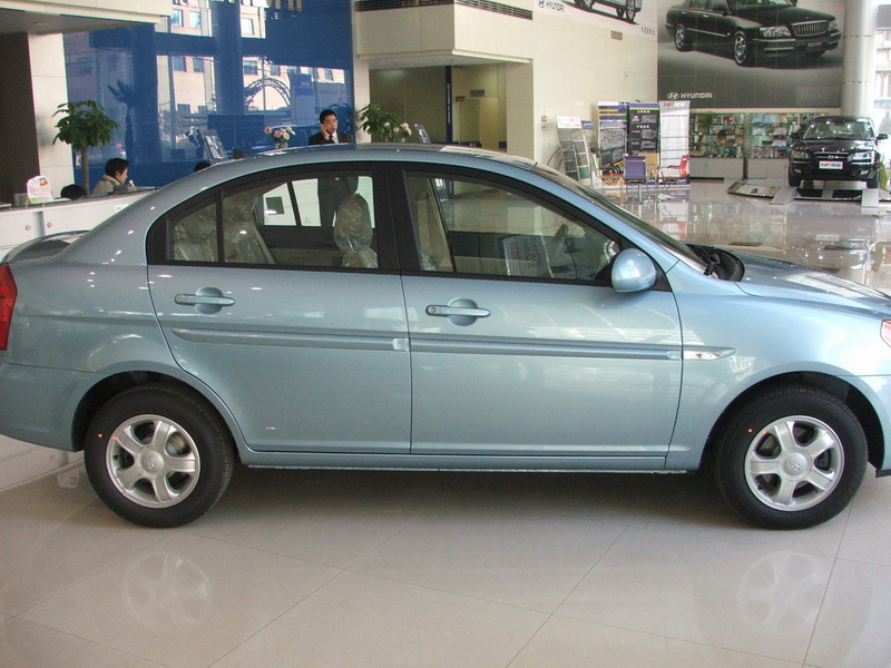 雅绅特
