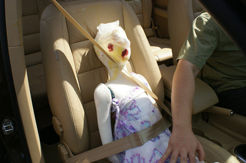 假人女娃娃司机图片