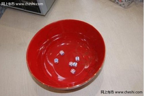 榨汁机,豆浆机,微波炉和液晶电视,全都在您手中六个骰子里啦!