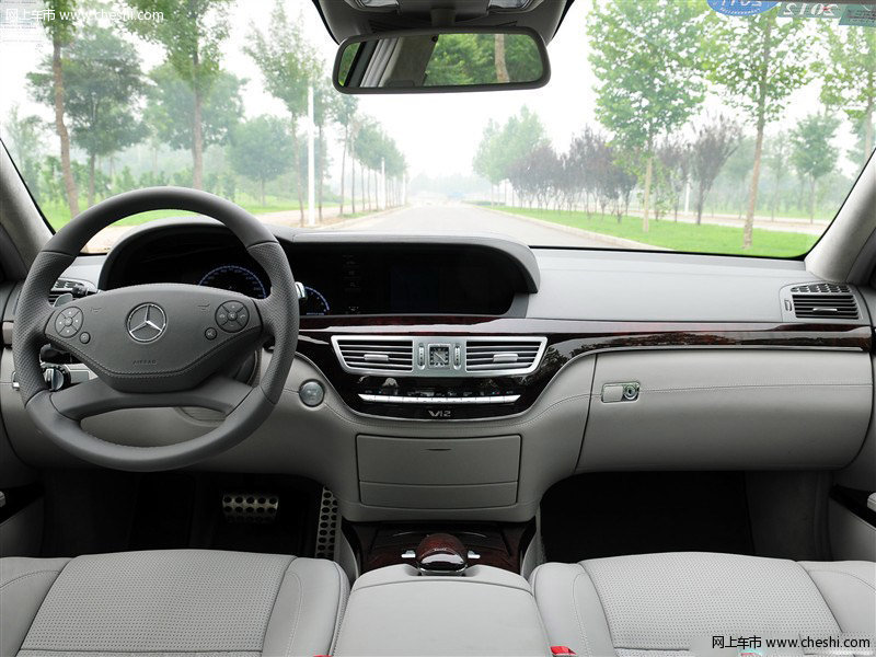 新款奔驰S65AMG 颜色齐全最高优惠60万