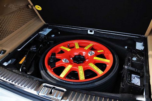 保時捷卡宴柴油 天津現(xiàn)車促銷86萬提車