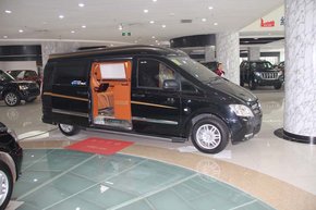 奔驰威霆顶级改装商务 自贸区享经典回馈-图3