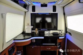 中欧奔驰房车 周年店庆月特惠风暴来袭-图3