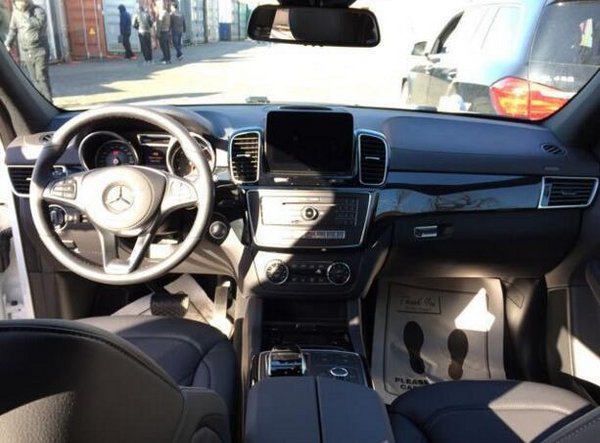 17款奔驰GLS450 3.0T V6双涡轮367马力-图7