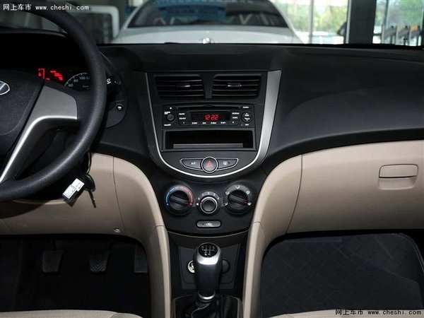 现代瑞纳优惠3.5万 强势配置享经典家用(图7)