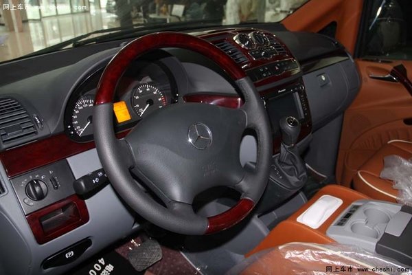 奔驰威霆顶级改装商务 自贸区享经典回馈-图6