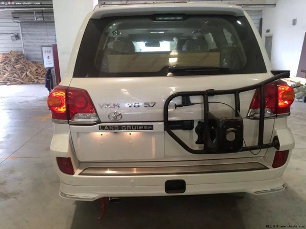 2015款丰田酷路泽5700现车 白色88万批发-图4