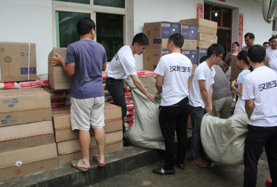 汉腾汽车火速投身江西鄱阳抗洪救灾行动-图4