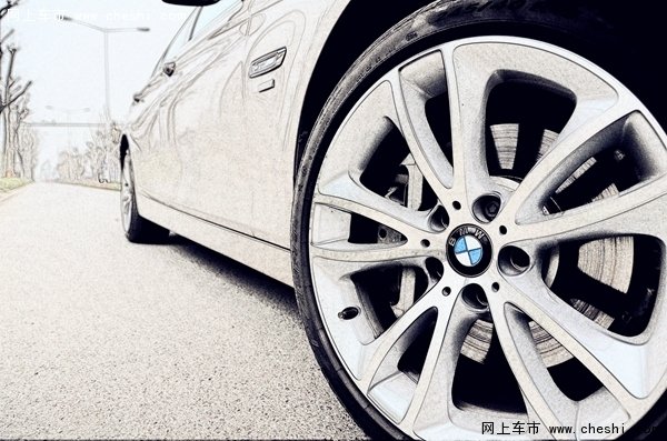 性格分裂者 深度试驾宝马535Li行政版-图4