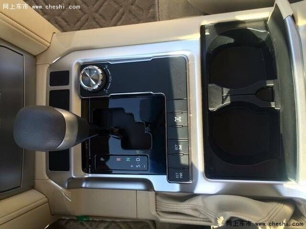 2016款酷路泽4000双油箱双备胎 猛上头条-图7