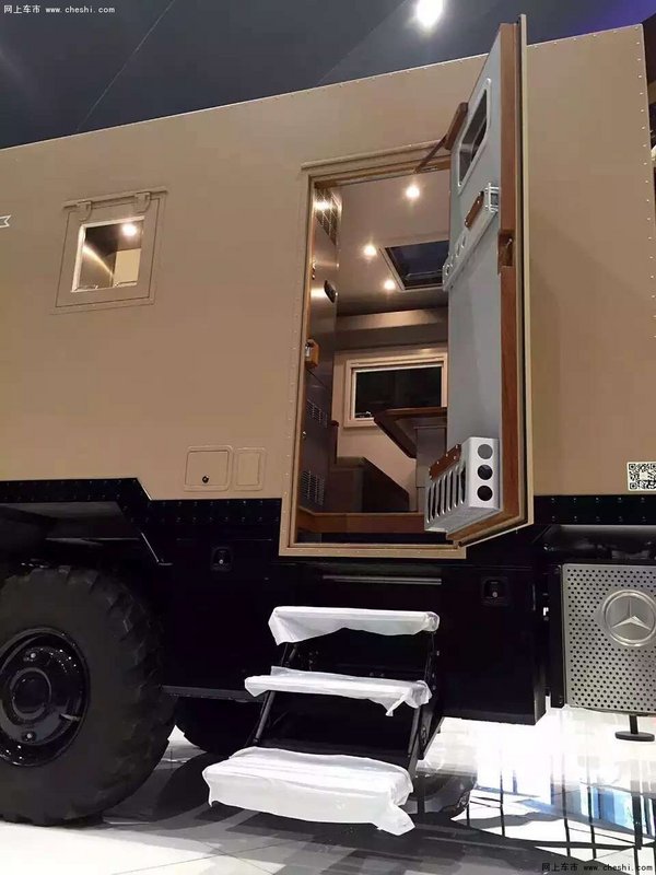 乌尼莫克U400现车480万 怪兽级特种改装-图3