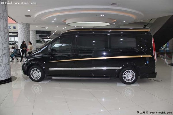 奔驰威霆顶级改装商务 自贸区享经典回馈-图5