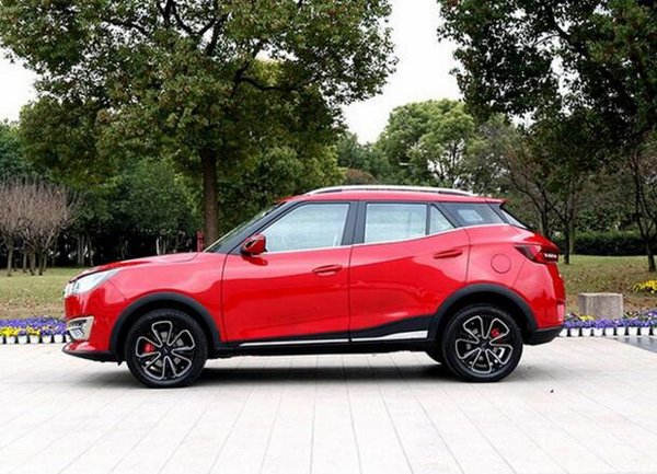 8月22日上市众泰t300小型suv预售610万