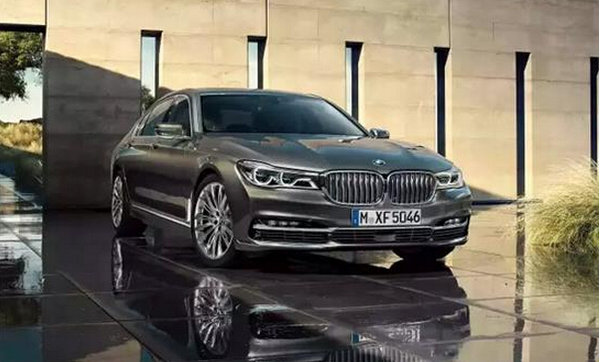 置换全新BMW 7系享10万公里免费保养-图7