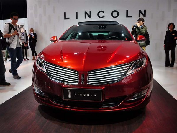 林肯mkz现车到店 2.0t待您鉴赏奢华品质