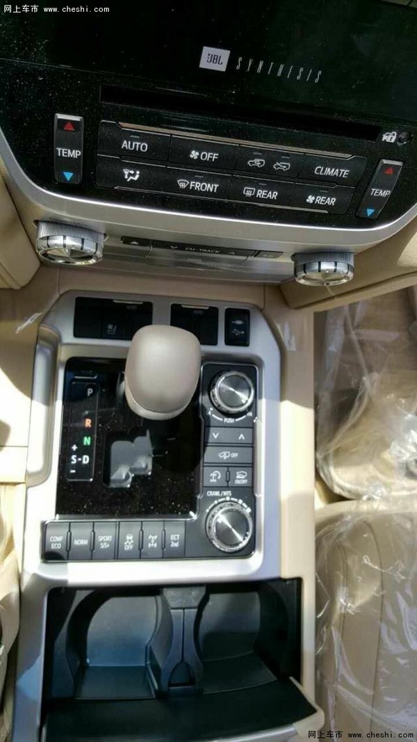 2016款兰德酷路泽5700全新上市 配置丰富-图7