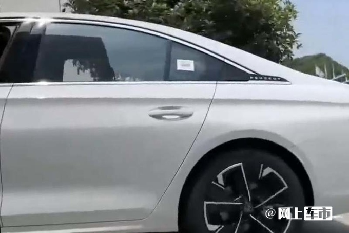 东风标致新508街拍曝光三季度上市 取消1.6T车型-图3