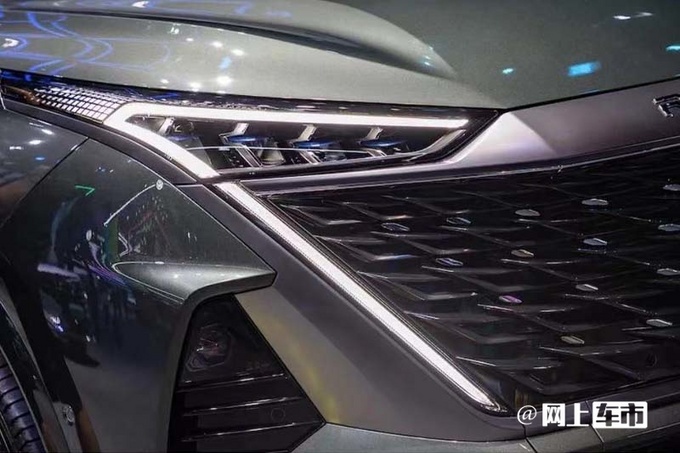荣威RX9明年2月上市全系搭2.0+9AT 预计17万起售-图2