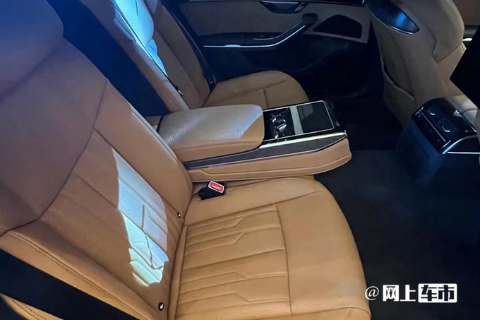 奥迪新A8L七天后上市增4缸版 3.0T大幅涨价-图11