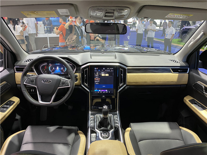 16.48万元起江淮悍途绿魔版在成都车展上市-图7