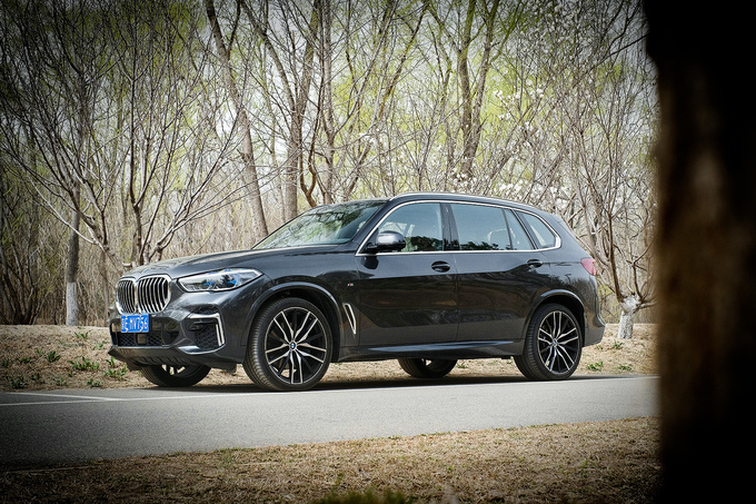 《豪华180》国产宝马x5l 公路之王进化不止于大-图7