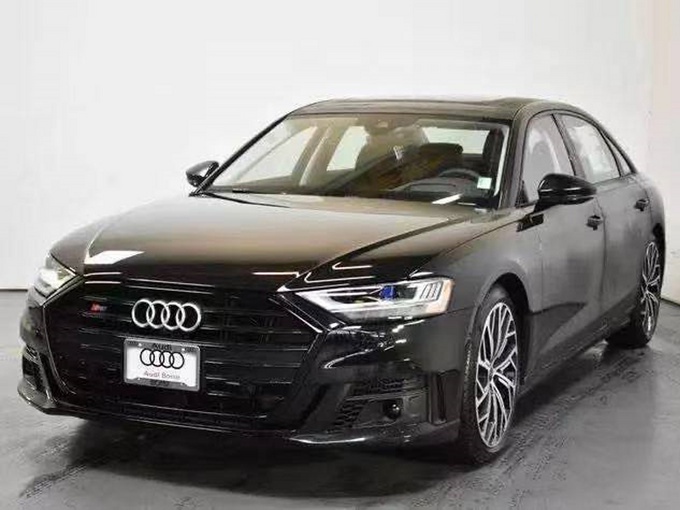 奥迪新款S8实拍搭4.0T V8引擎/内饰科技感十足-图1