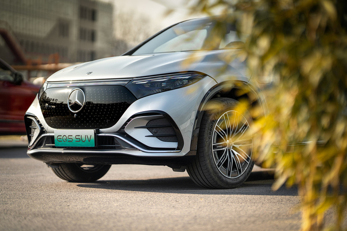 以从新定义定义重新定义的全新EQS纯电SUV-图9