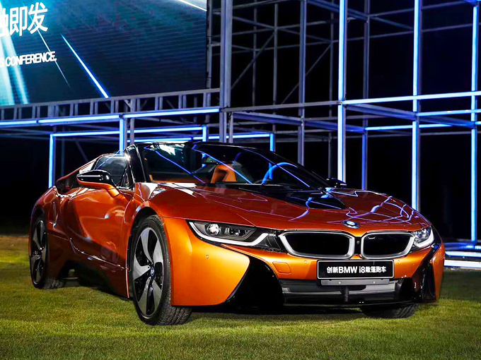宝马i8敞篷版开卖百公里加速46秒售1958万元