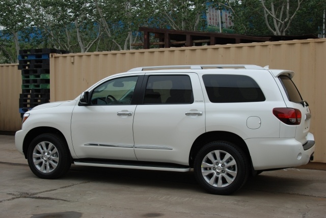 18款丰田红杉5700四驱白金版津港低售价城市路况王