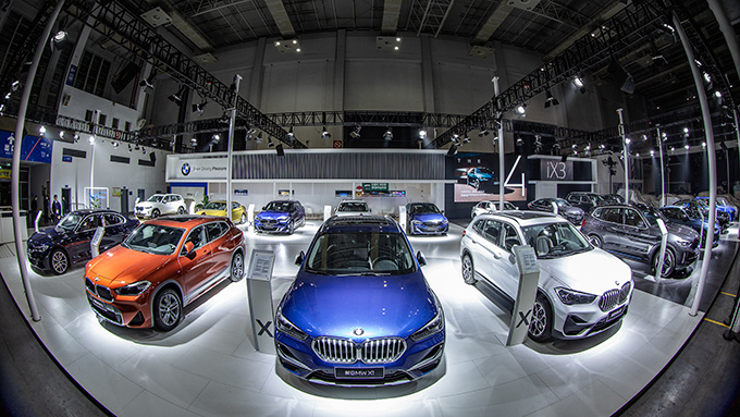 见证不凡，创新纯电动BMW iX3满电待发-图2