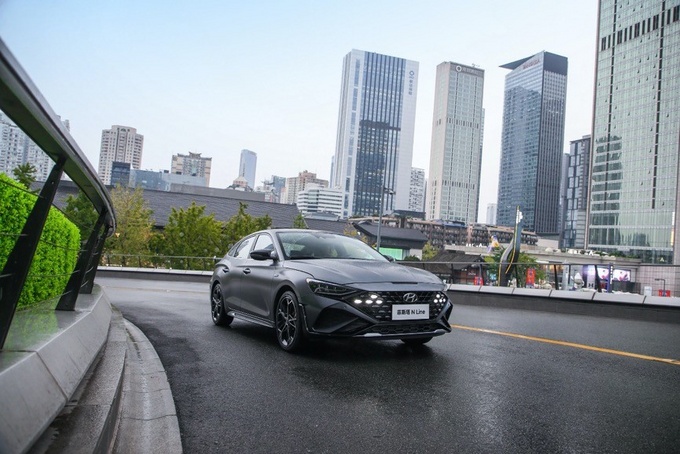 全新菲斯塔nline开启运动型轿车新时代