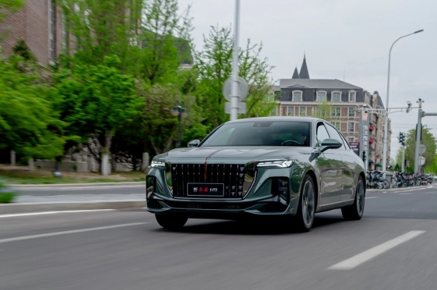 荣耀进阶 旗驭新境 新红旗h9北京媒体试驾会开营_深圳车市-网上车市