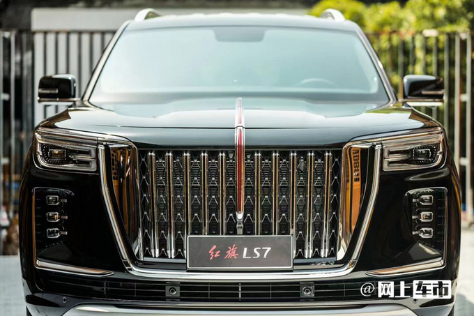 徐留平又一力作红旗顶级suv比劳斯莱斯霸气300万您觉得值吗