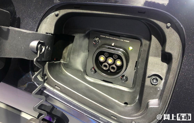 奇瑞瑞虎8PLUS PHEV 10月上市 油耗1.25L 每公里8分钱-图4